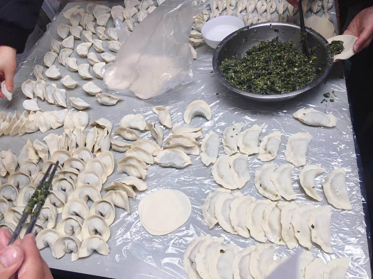 无锡信誉联盟新年包饺子